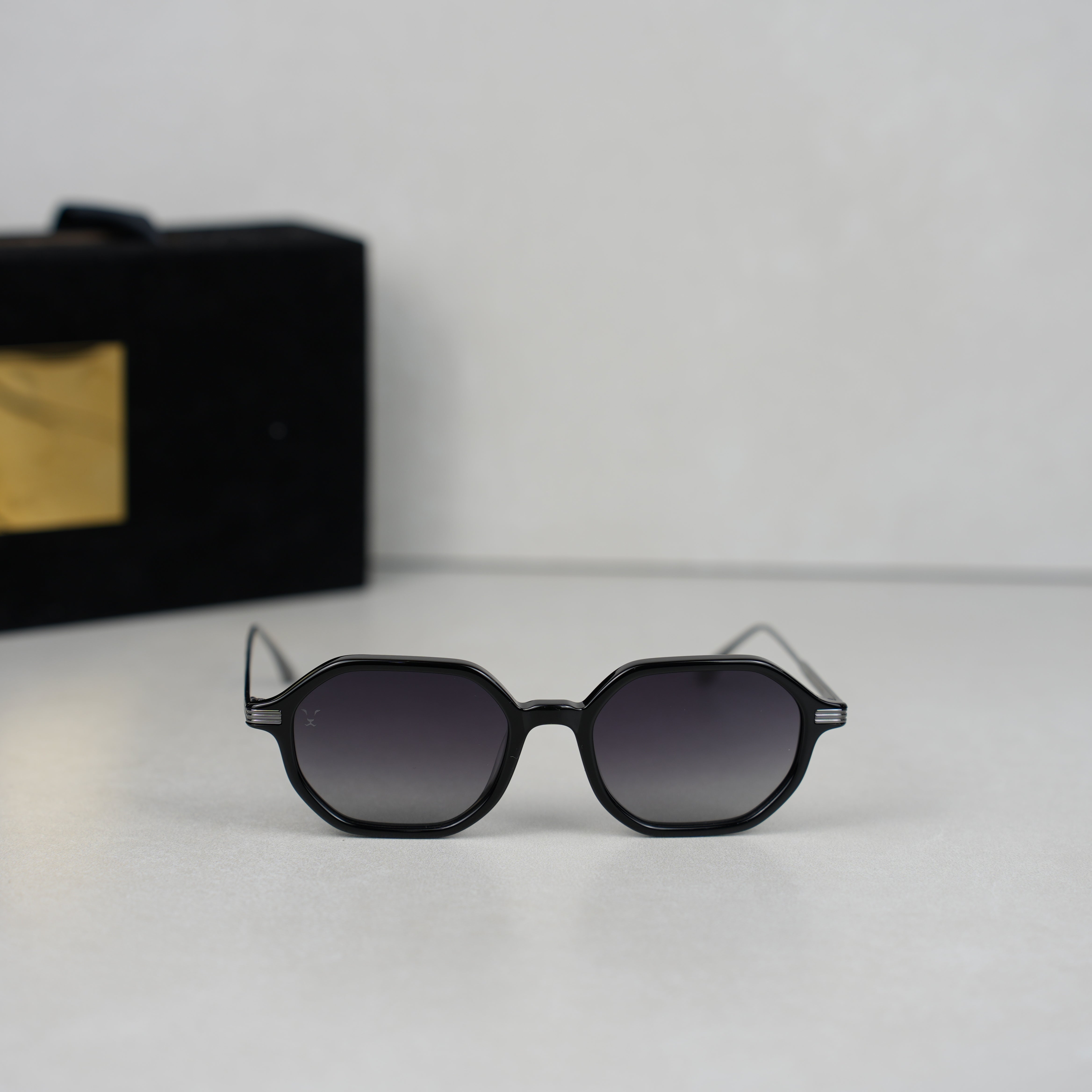 EXOTIC BLACK AJEEB .. اكزوتك بلاك عجيب