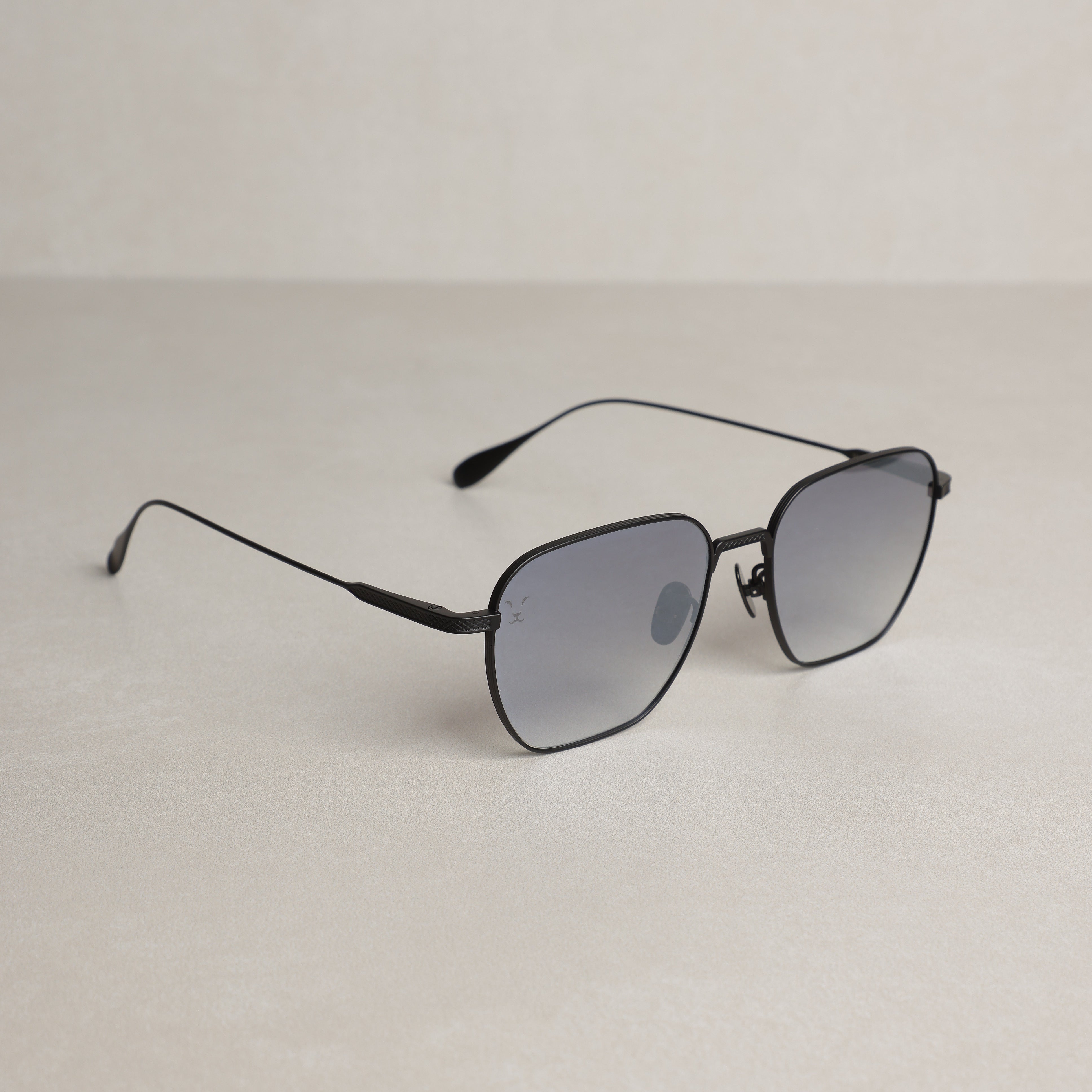 EXOTIC BLACK - ORIGINAL .. اكزوتك بلاك - اصيل