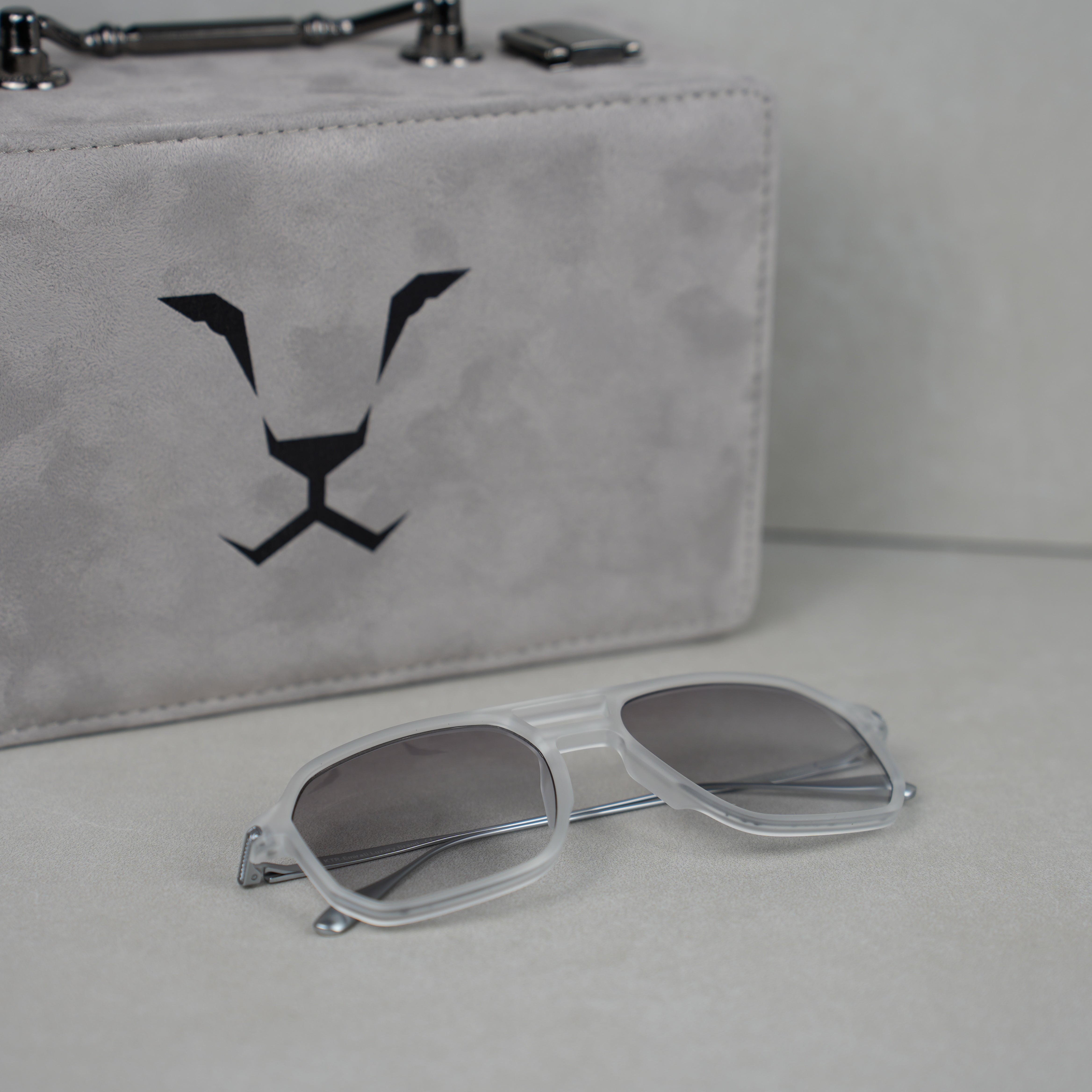 SNOW WHITE RAHEEB ( MATTE ) .. سنو وايت رهيب