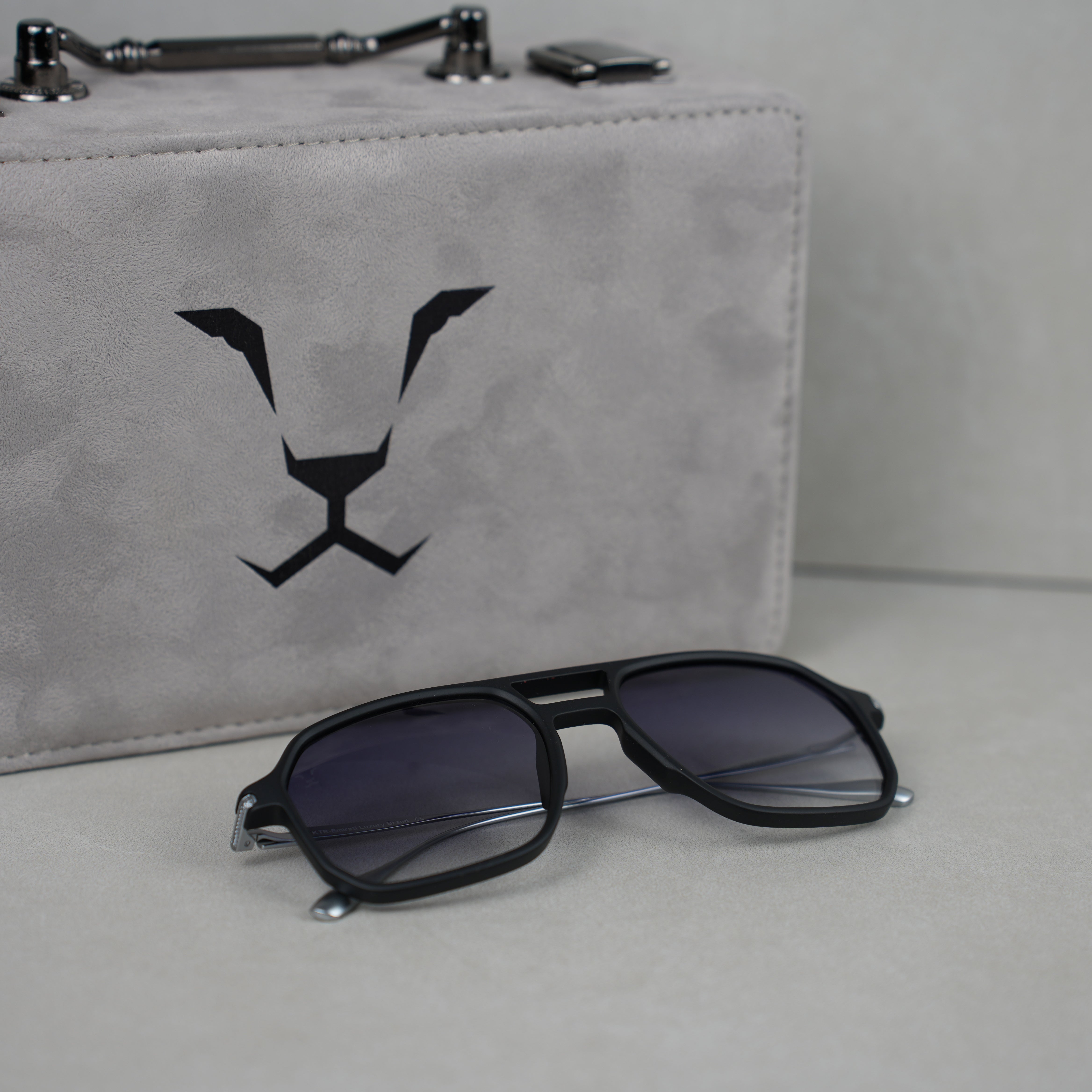 DARK KNIGHT RAHEEB ( MATTE ) .. دارك نايت رهيب