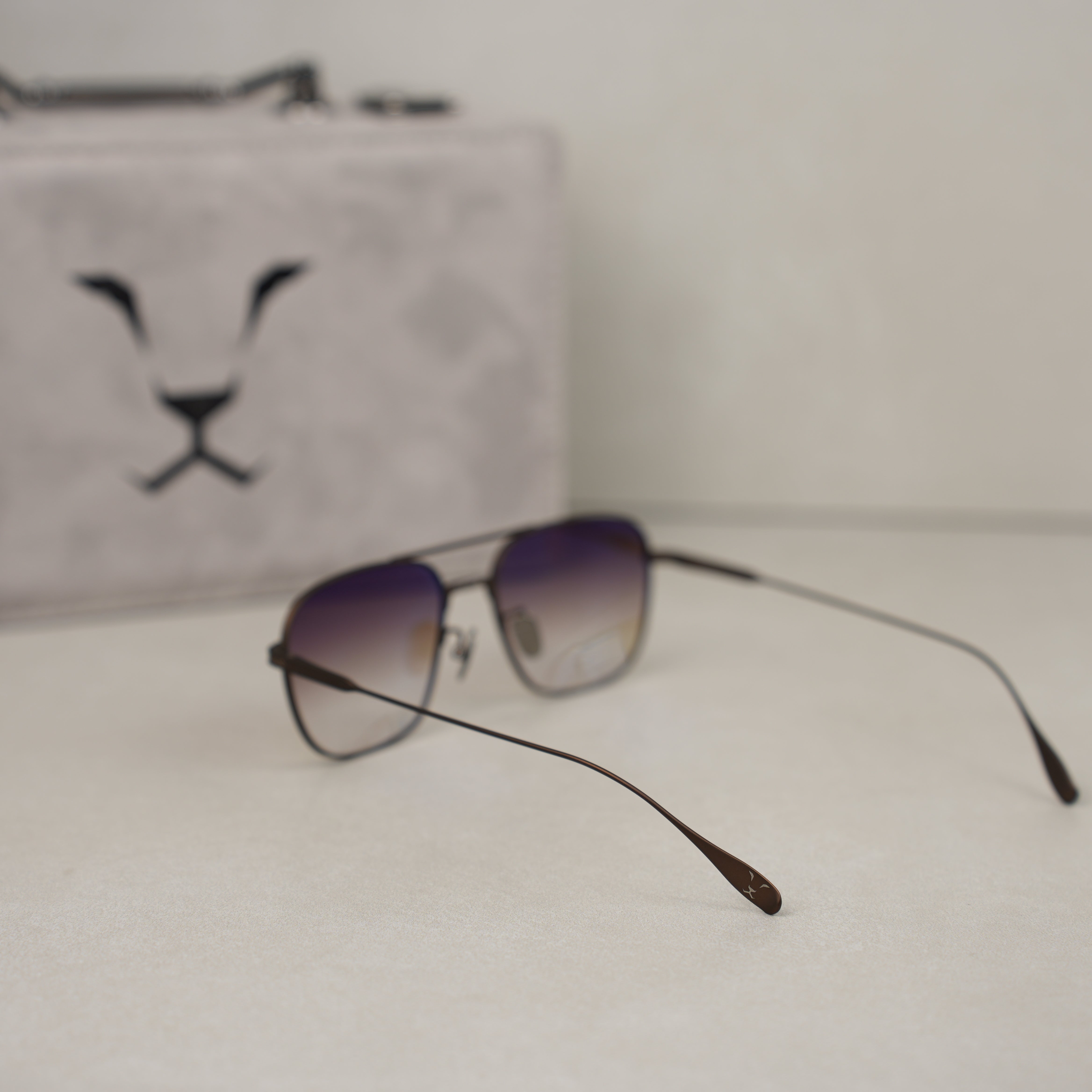 CLASSIC BROWN KAHEEL .. كلاسك براون كحيل