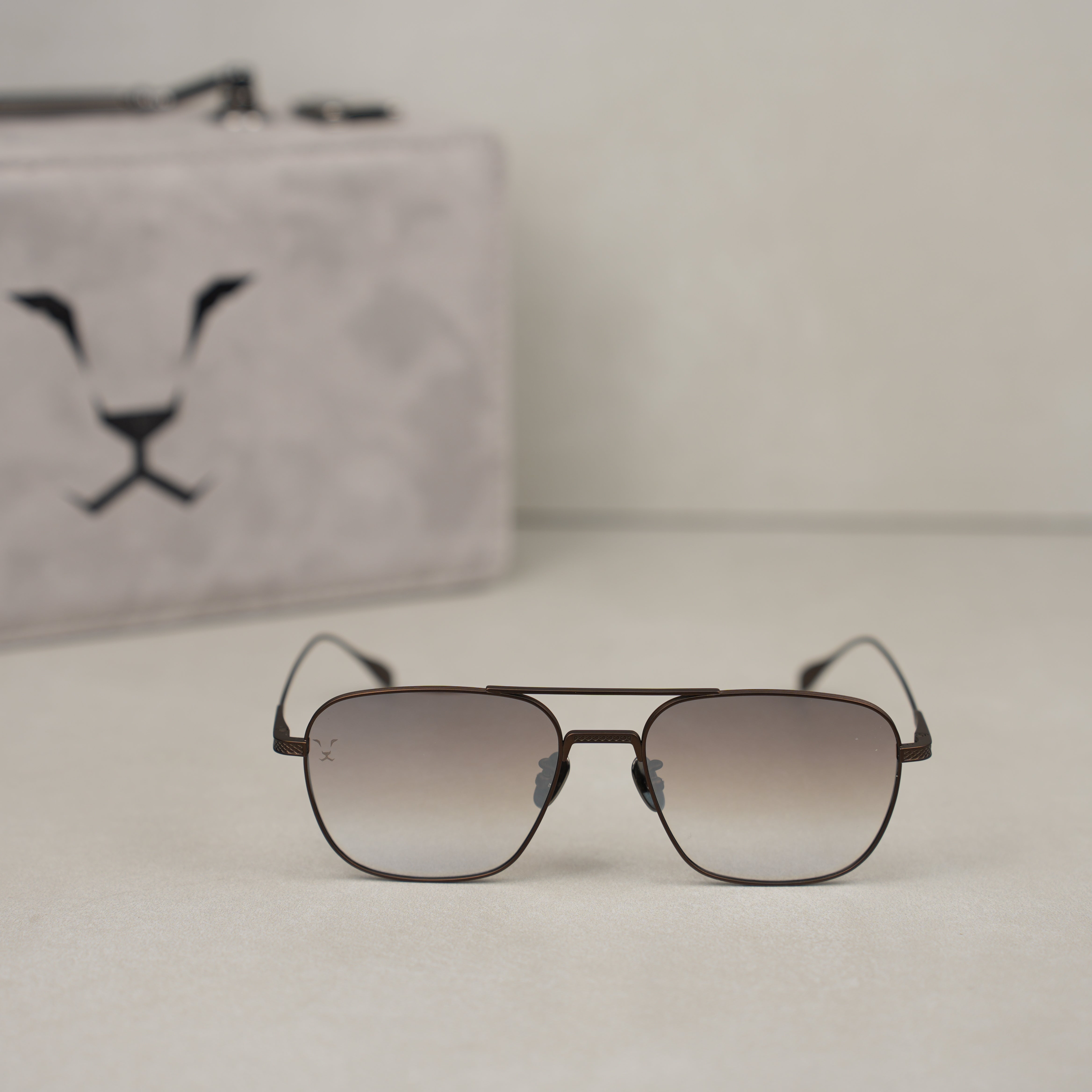 CLASSIC BROWN KAHEEL .. كلاسك براون كحيل