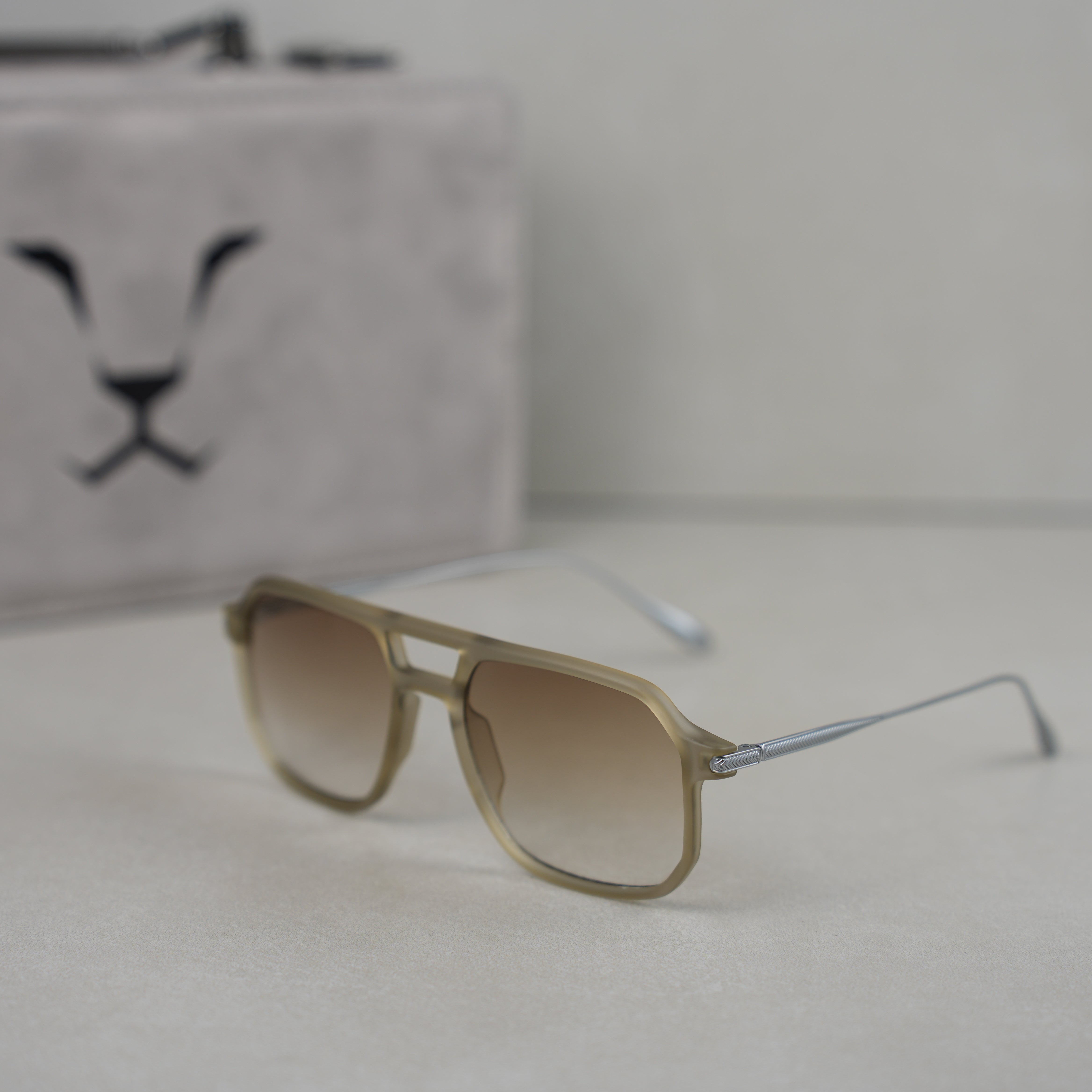 CLASSIC BROWN RAHEEB ( MATTE ) .. كلاسك براون رهيب