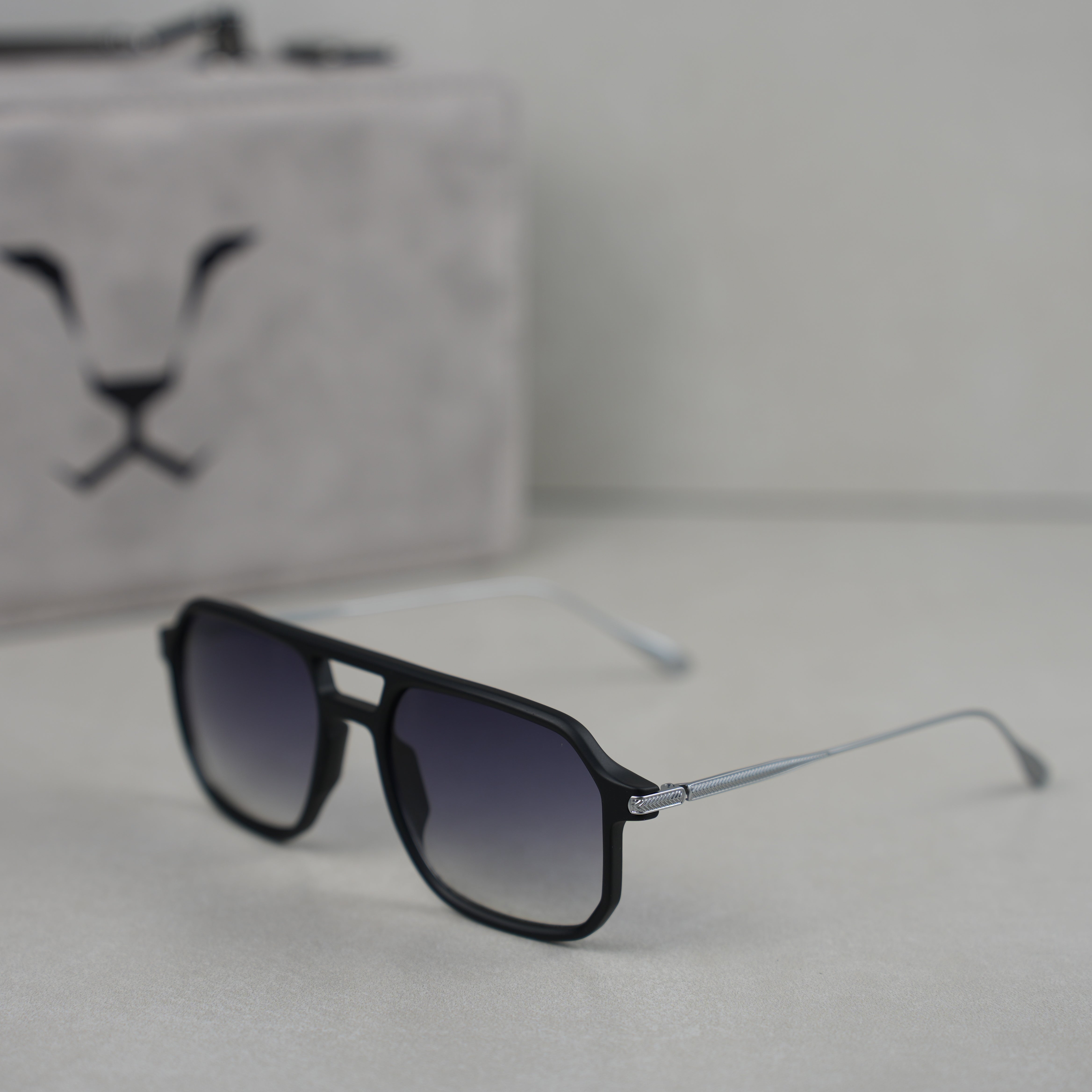 DARK KNIGHT RAHEEB ( MATTE ) .. دارك نايت رهيب