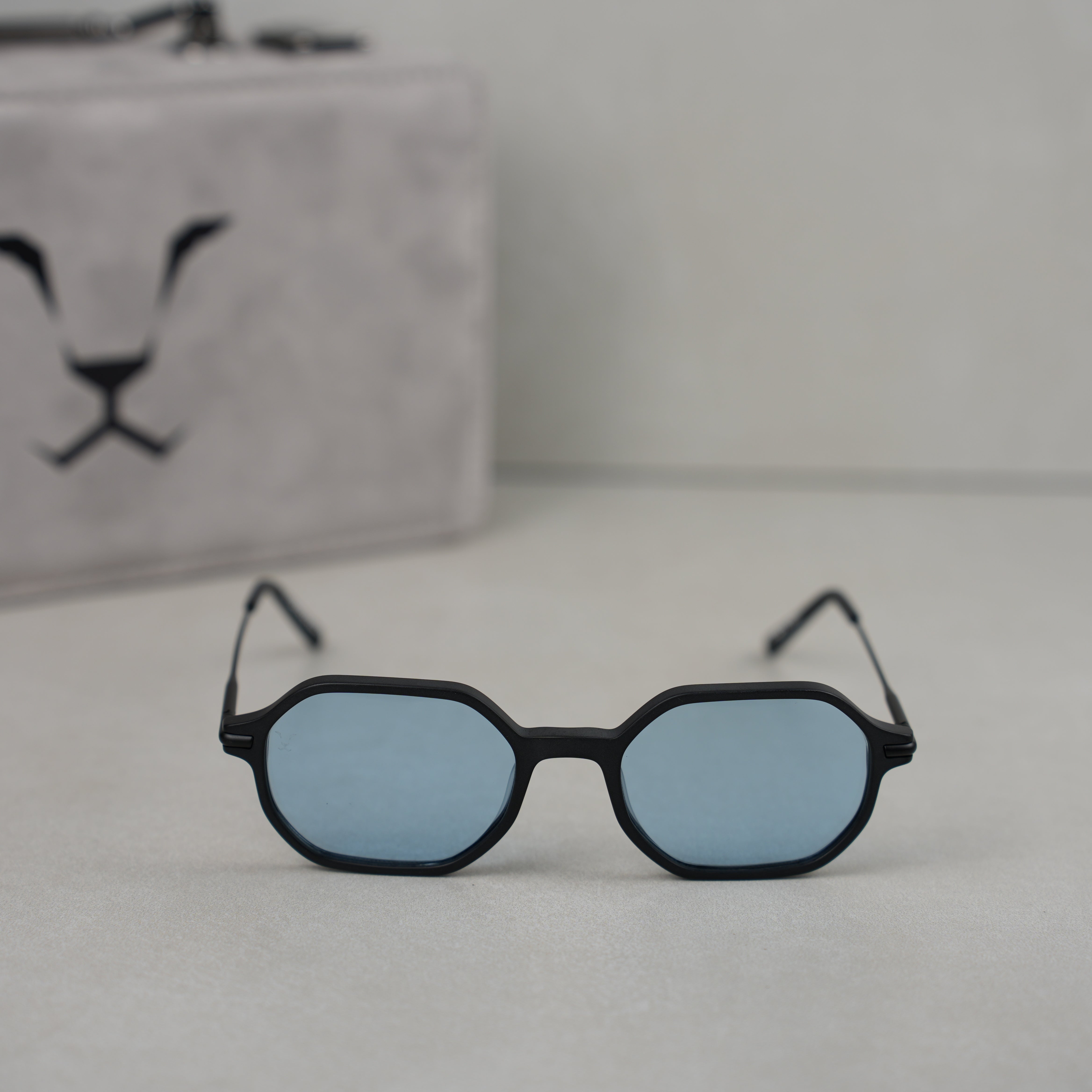 MAJESTIC BLUE AJEEB .. مجستك بلو عجيب