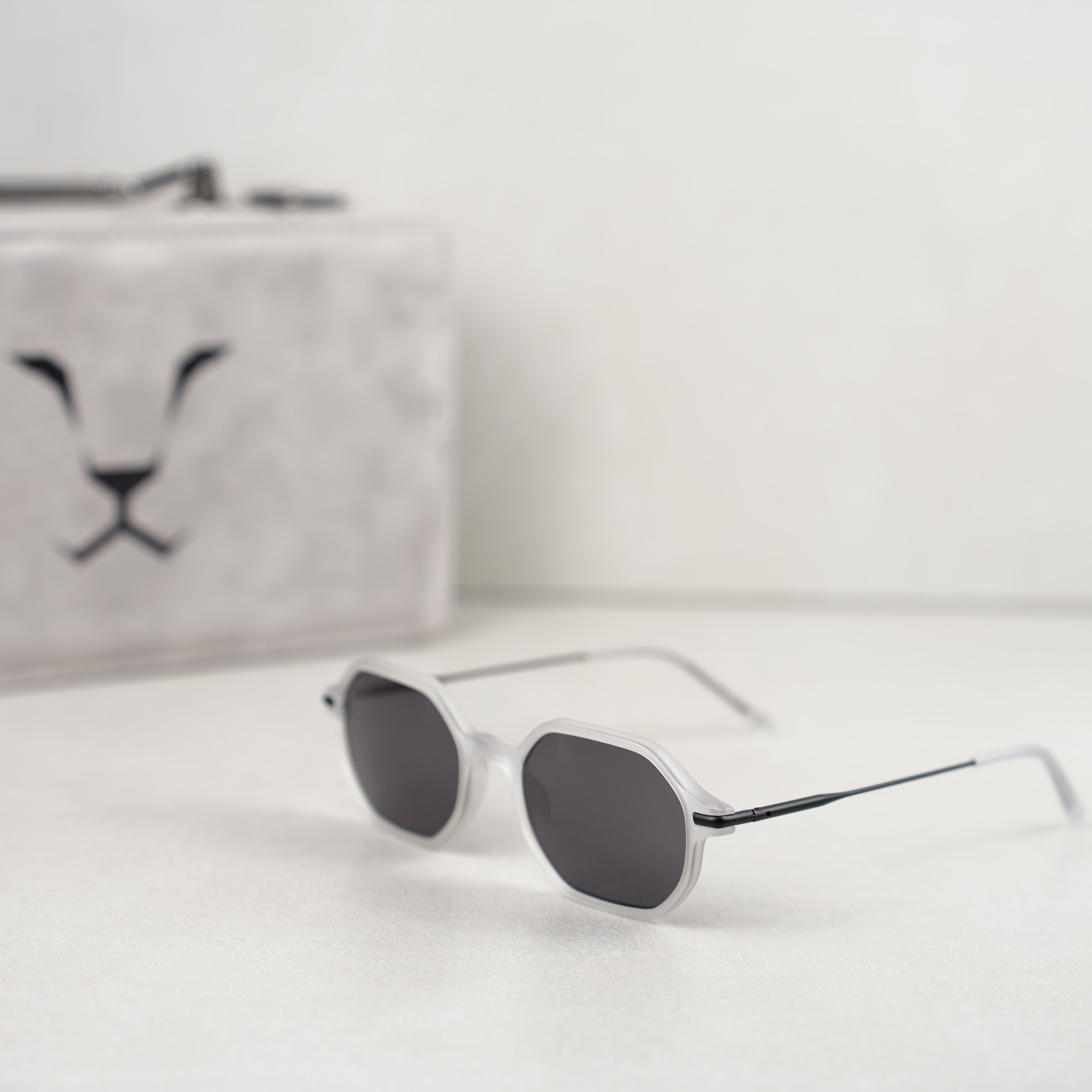 SNOW WHITE AJEEB ( MATTE ) .. سنو وايت عجيب