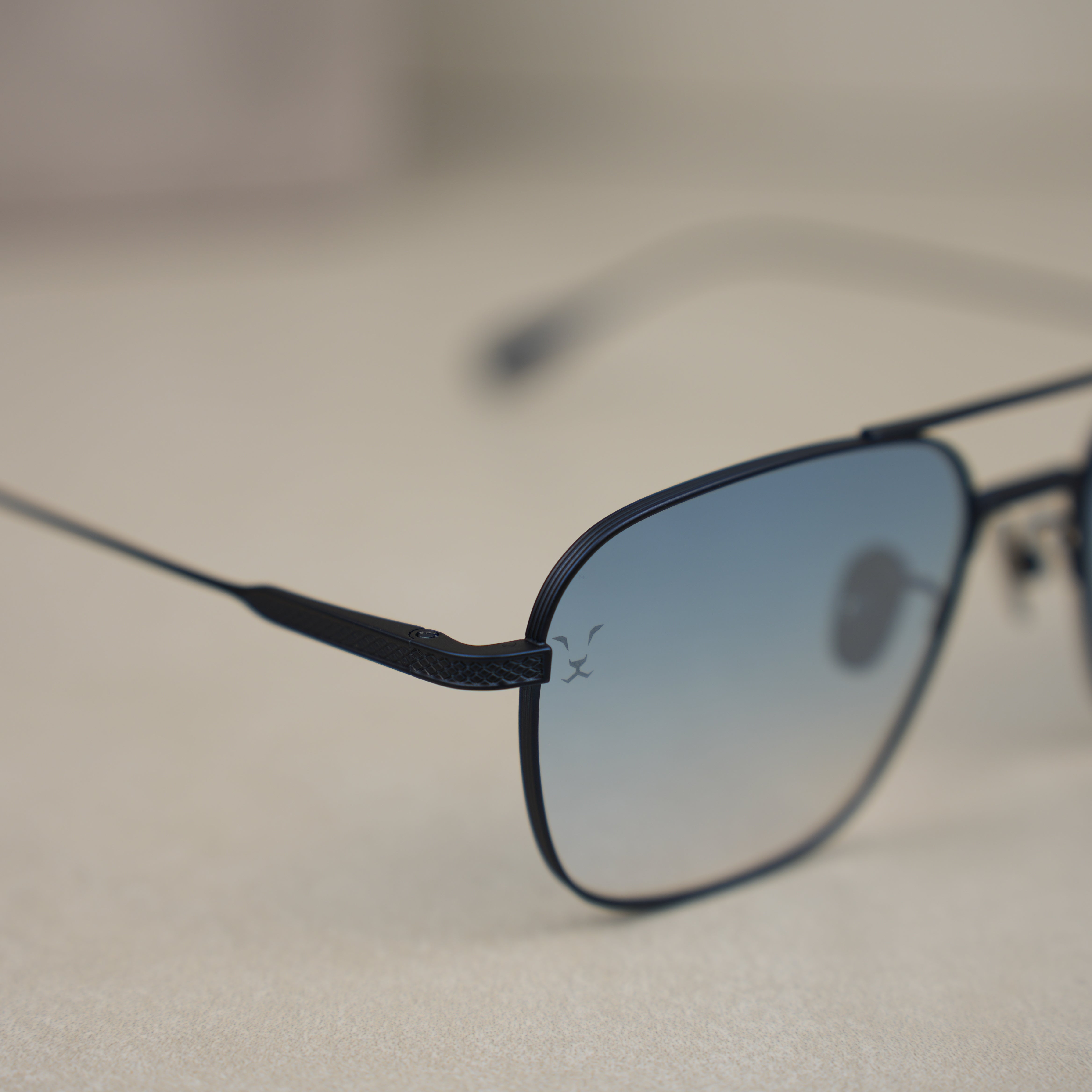 MAJESTIC BLUE KAHEEL .. مجستك بلو كحيل