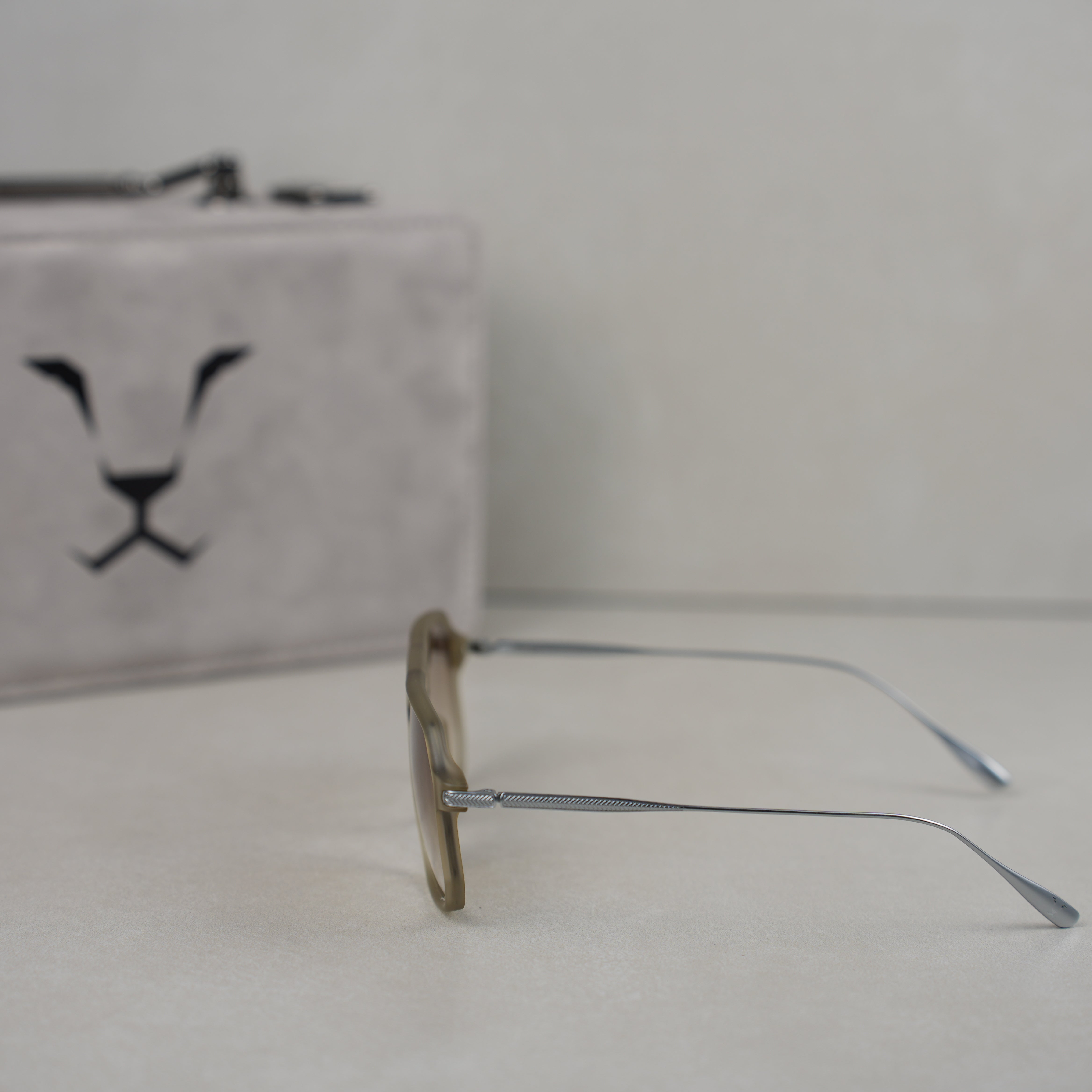 CLASSIC BROWN RAHEEB ( MATTE ) .. كلاسك براون رهيب