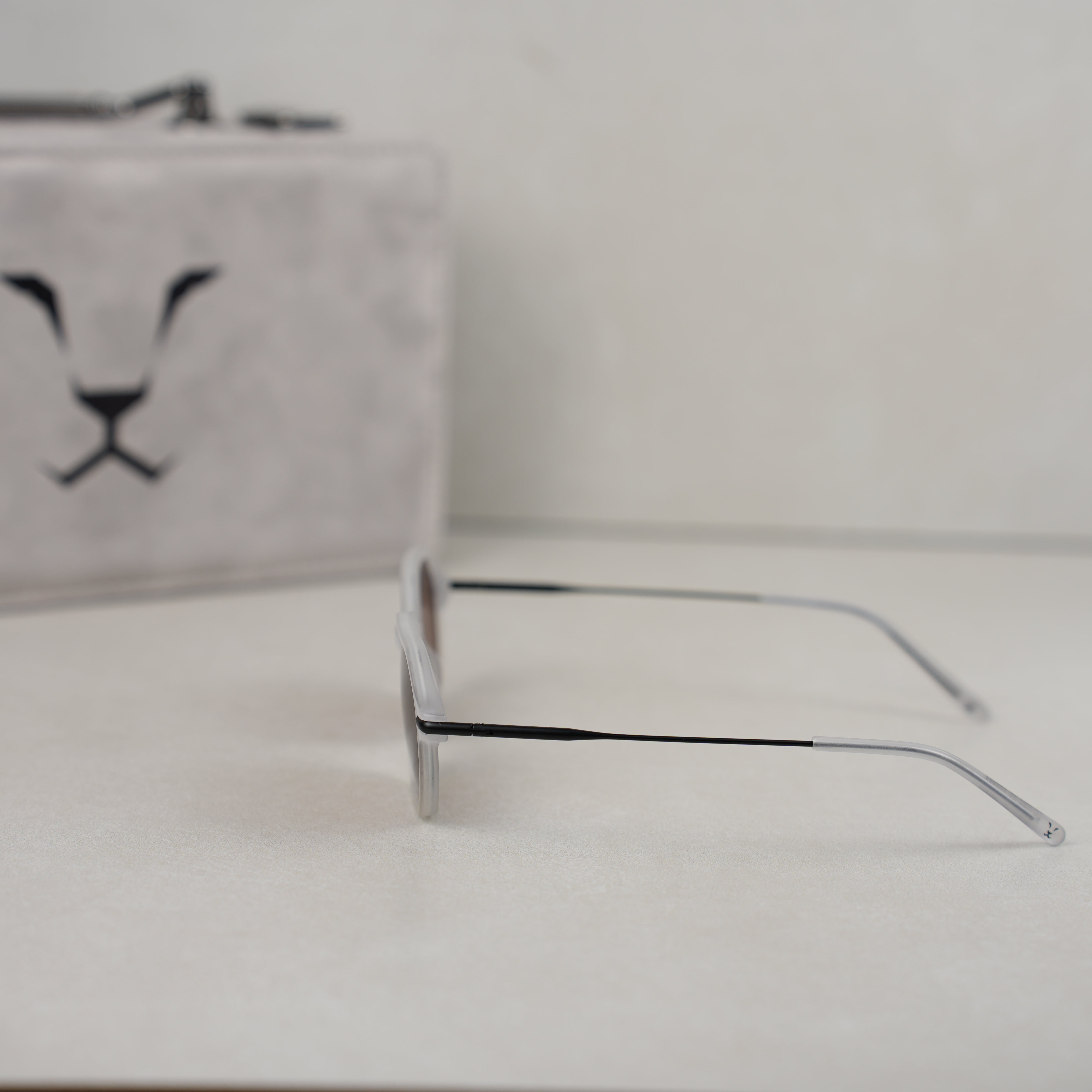 SNOW BROWN AJEEB .. سنو براون عجيب