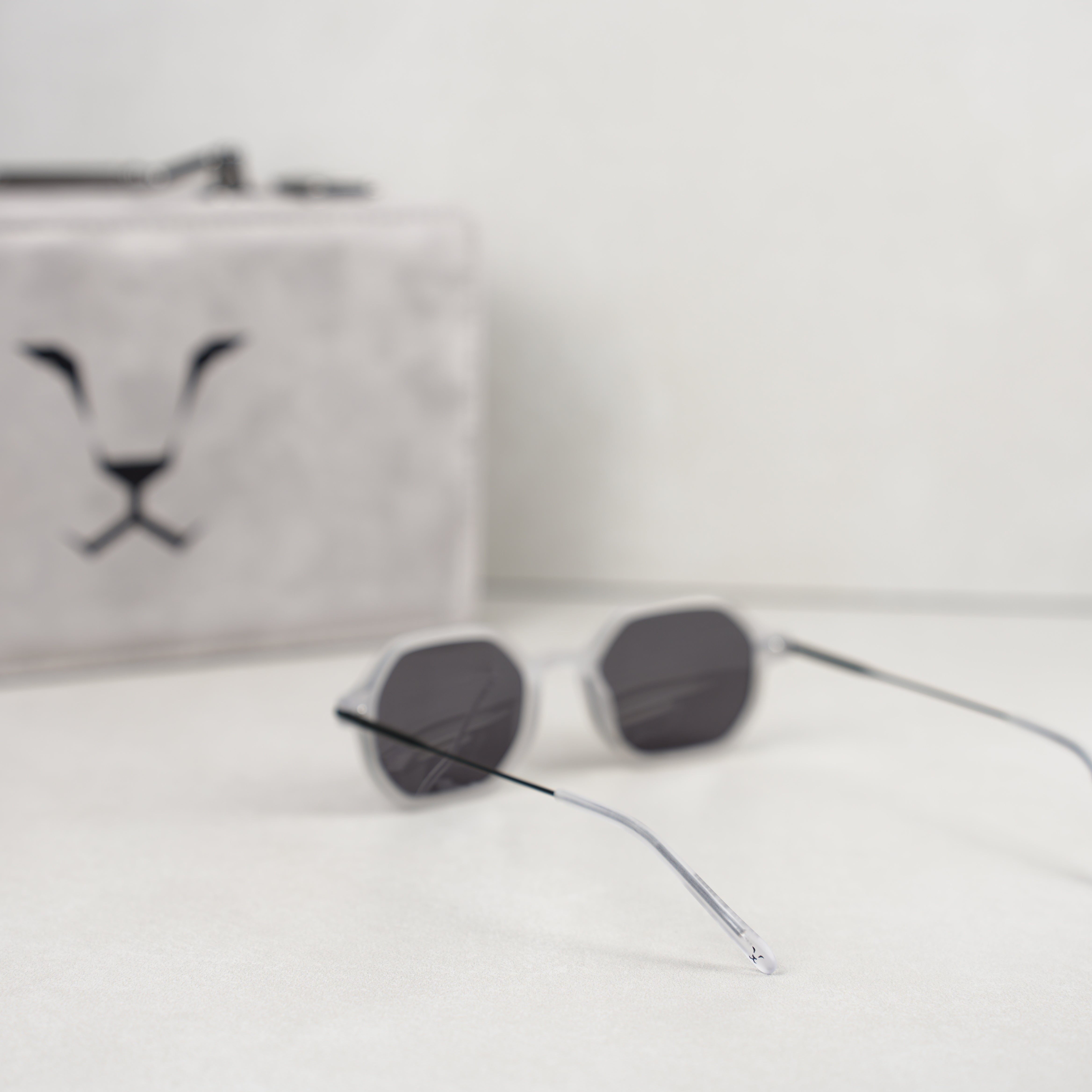 SNOW WHITE AJEEB ( MATTE ) .. سنو وايت عجيب