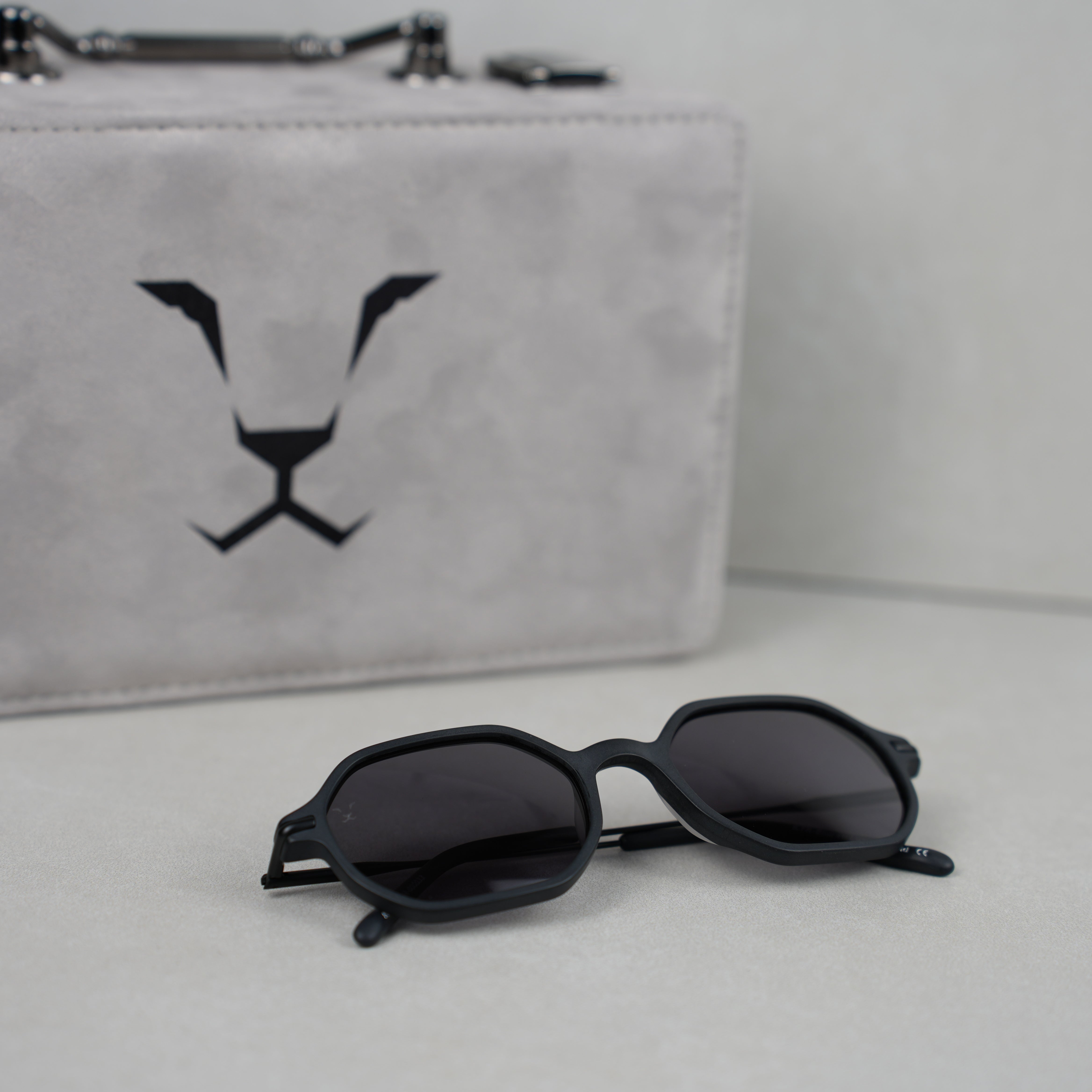 DARK KNIGHT AJEEB .. دارك نايت عجيب