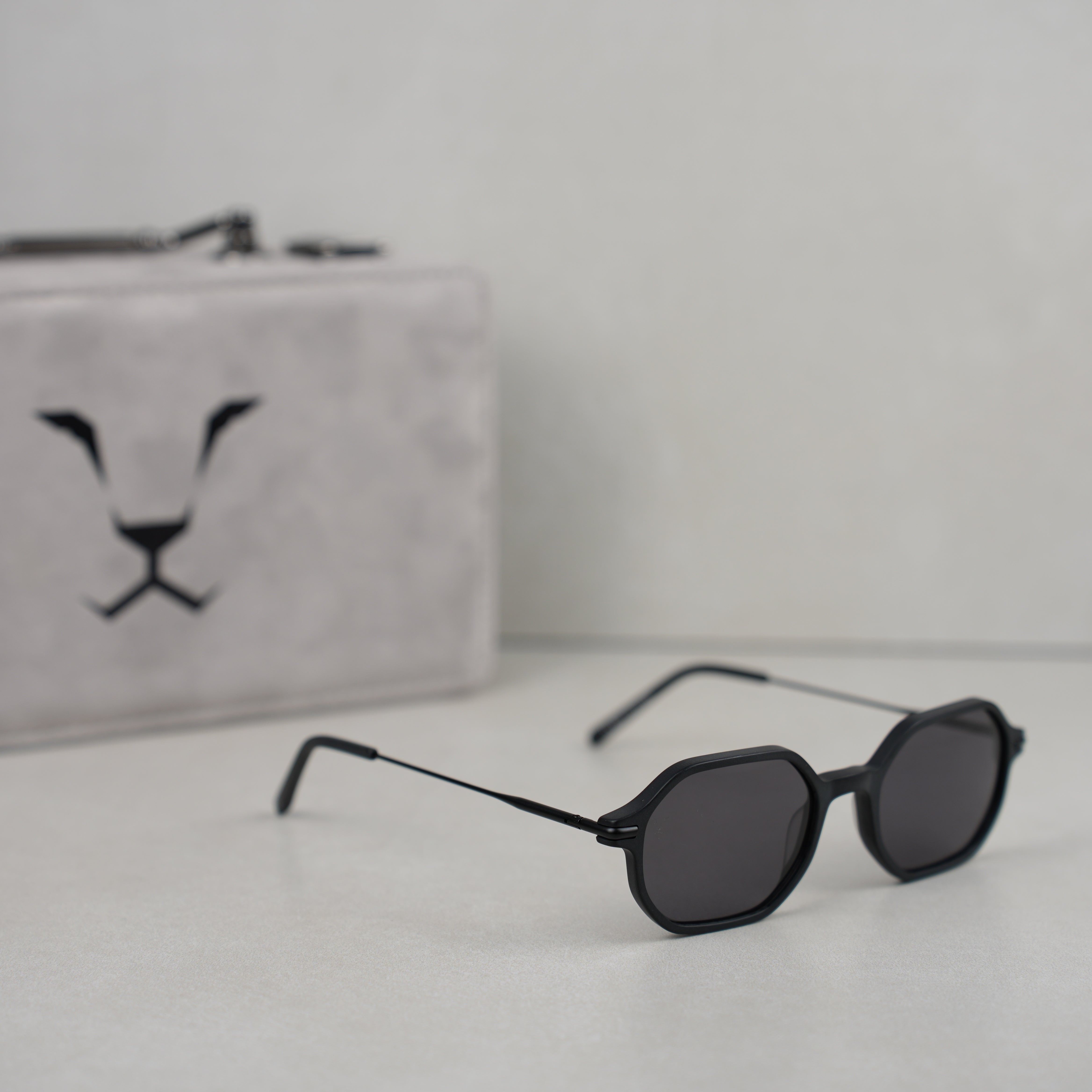 DARK KNIGHT AJEEB .. دارك نايت عجيب