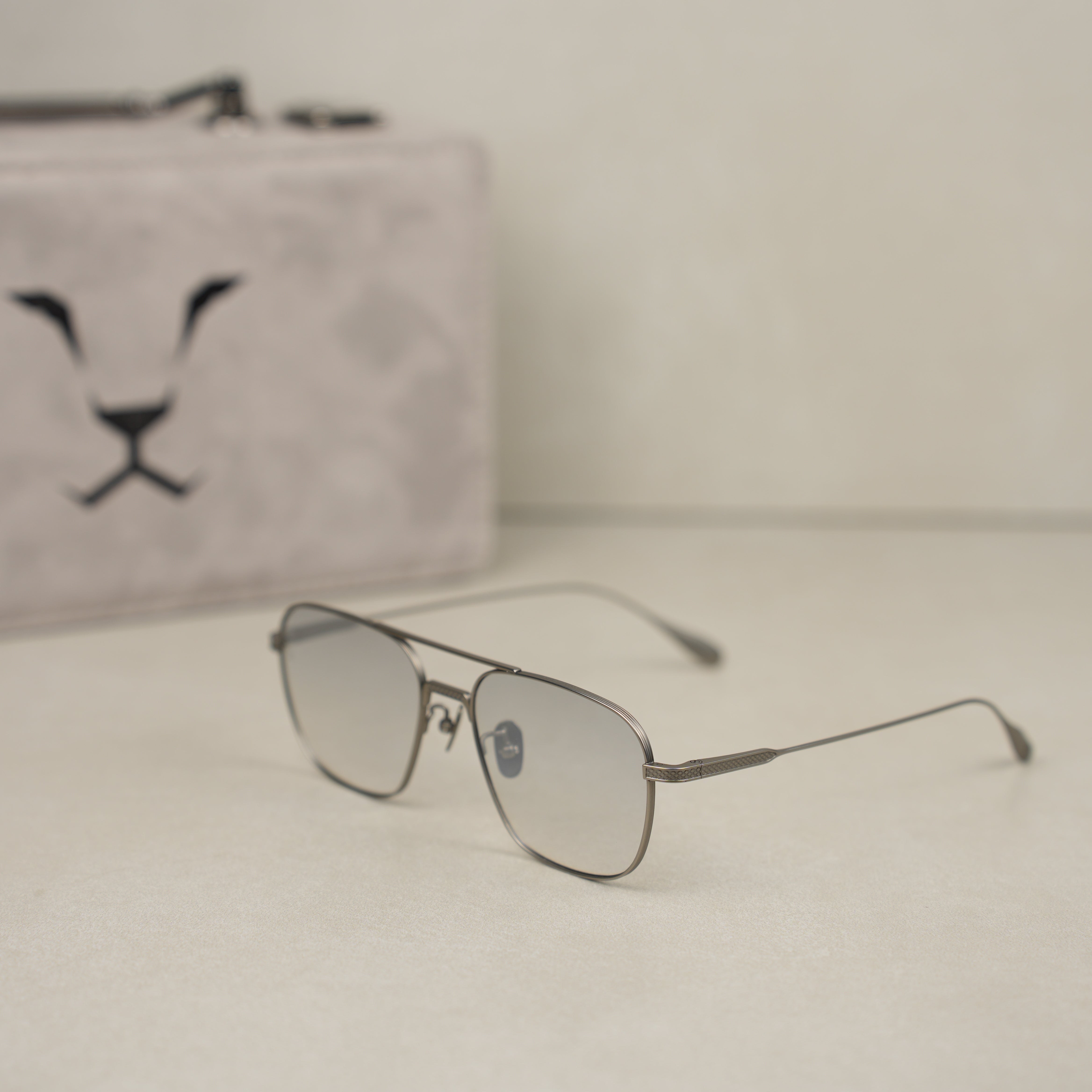 SHADOW STEEL KAHEEL .. شادو ستيل كحيل