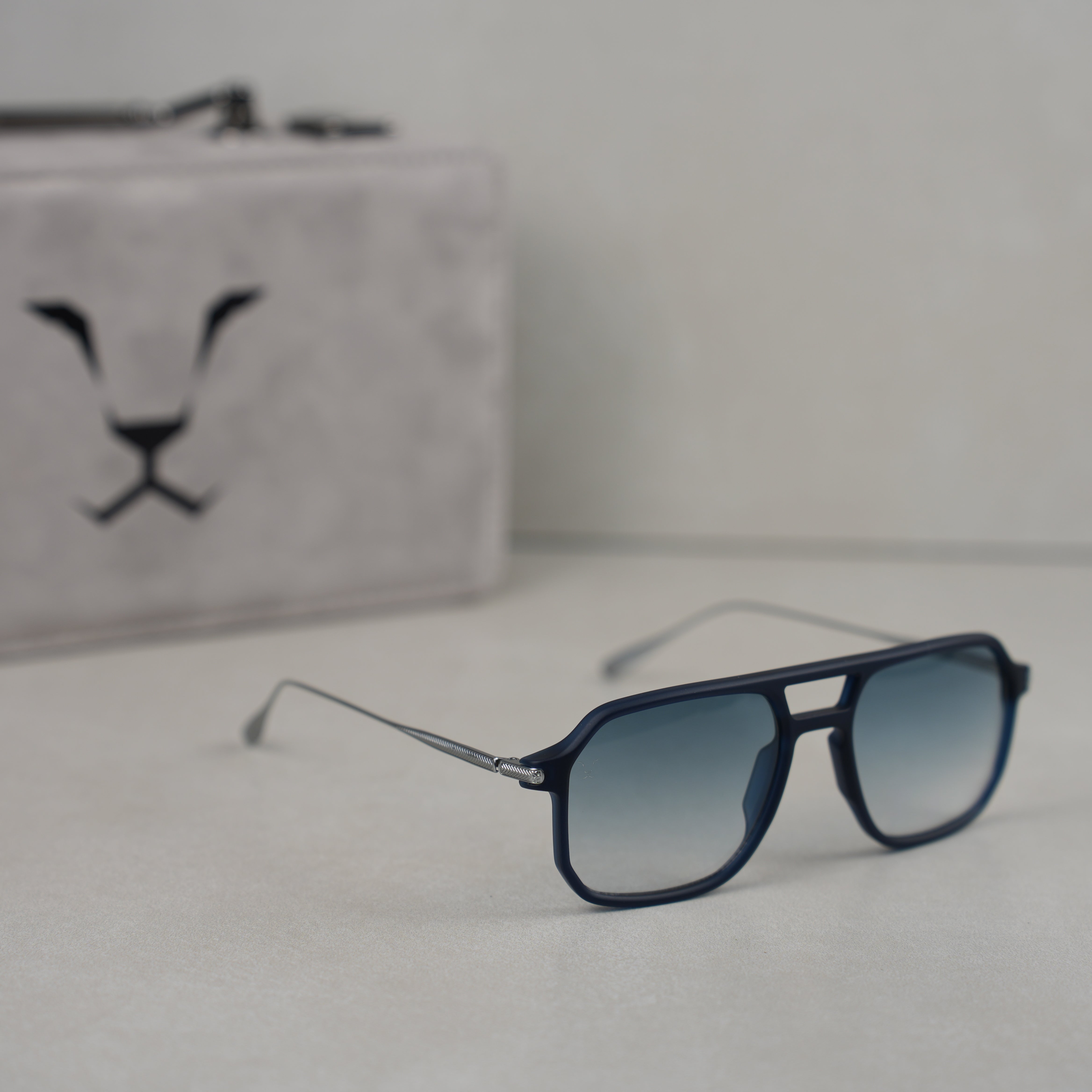 MAJESTIC BLUE RAHEEB ( MATTE ) .. مجستك بلو رهيب