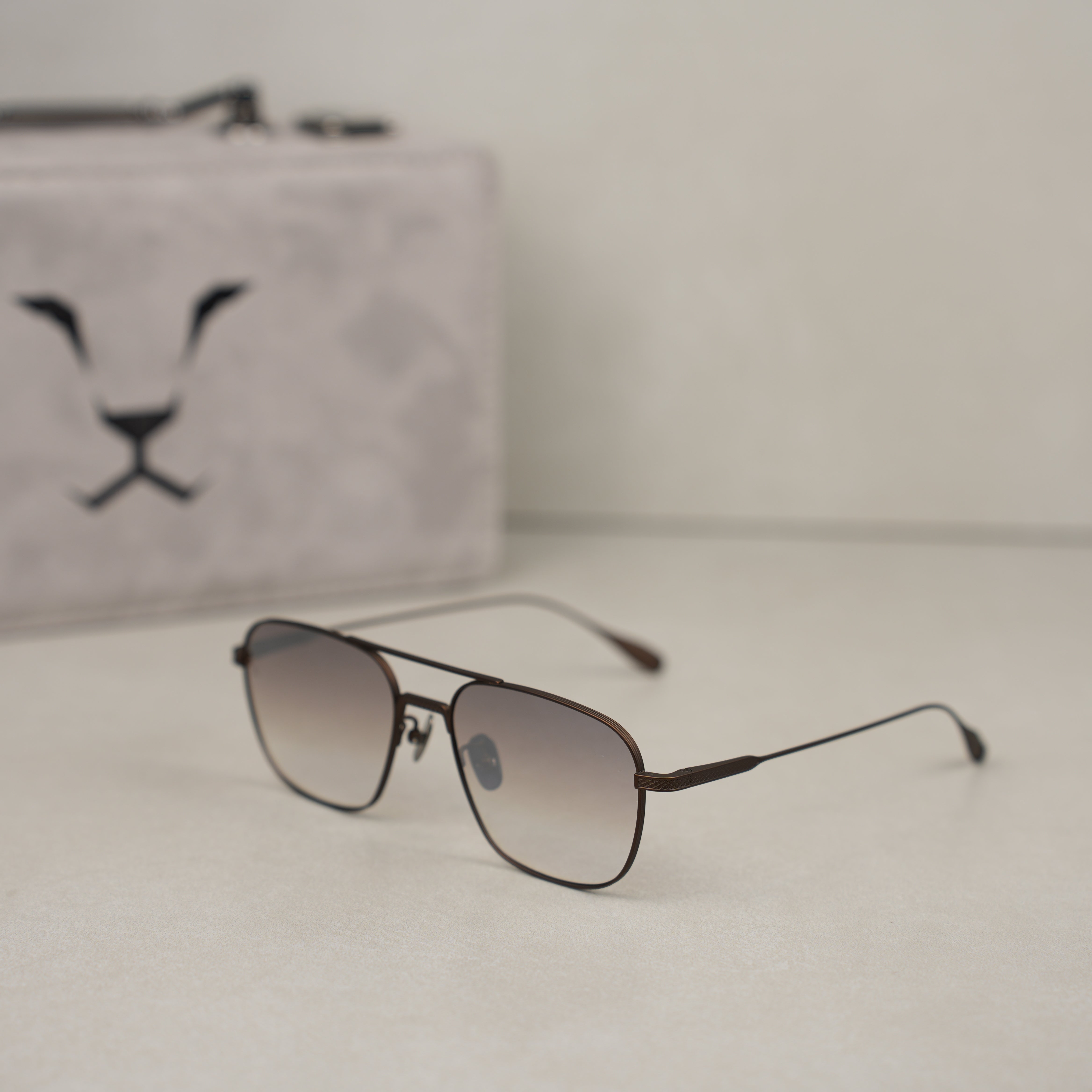 CLASSIC BROWN KAHEEL .. كلاسك براون كحيل