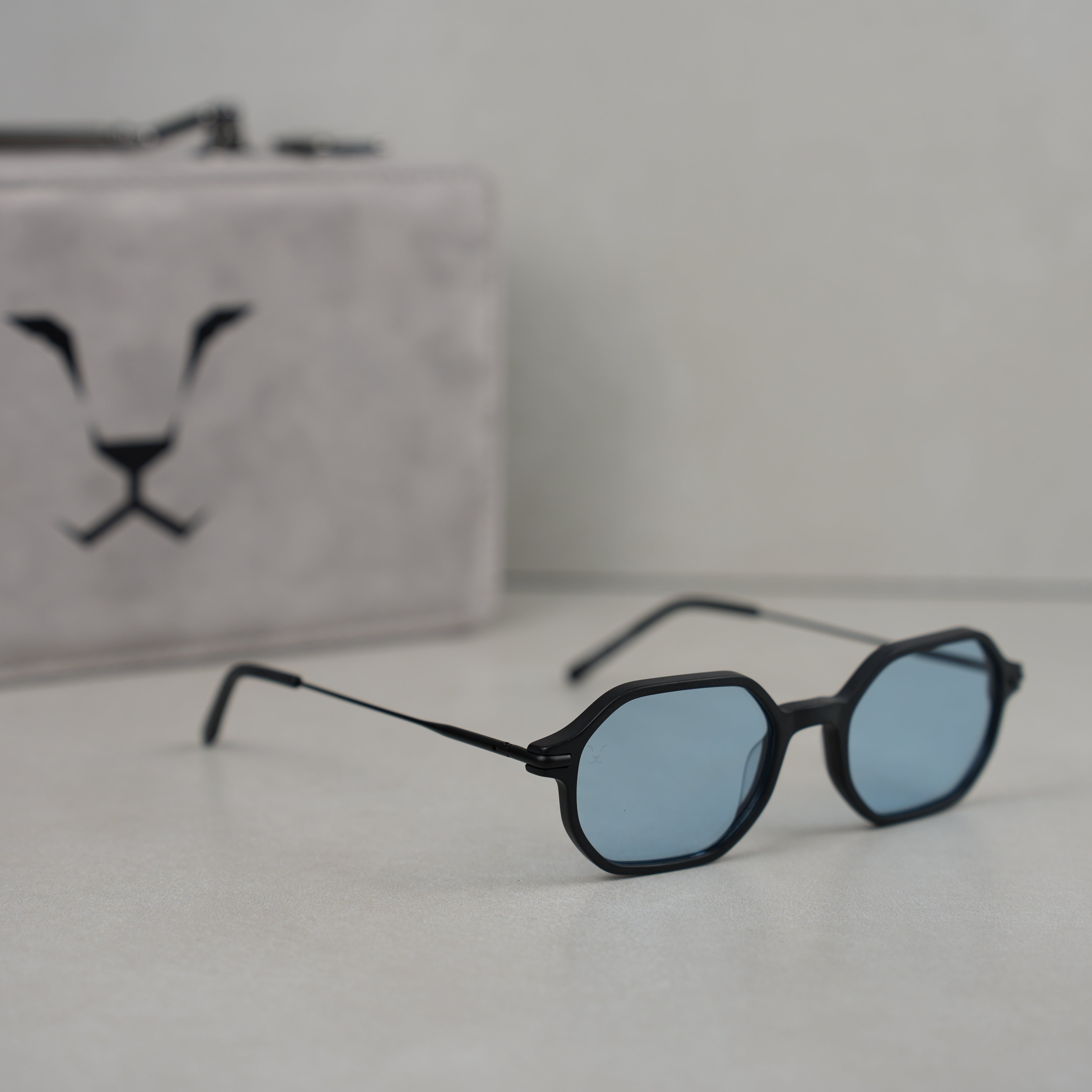 MAJESTIC BLUE AJEEB .. مجستك بلو عجيب