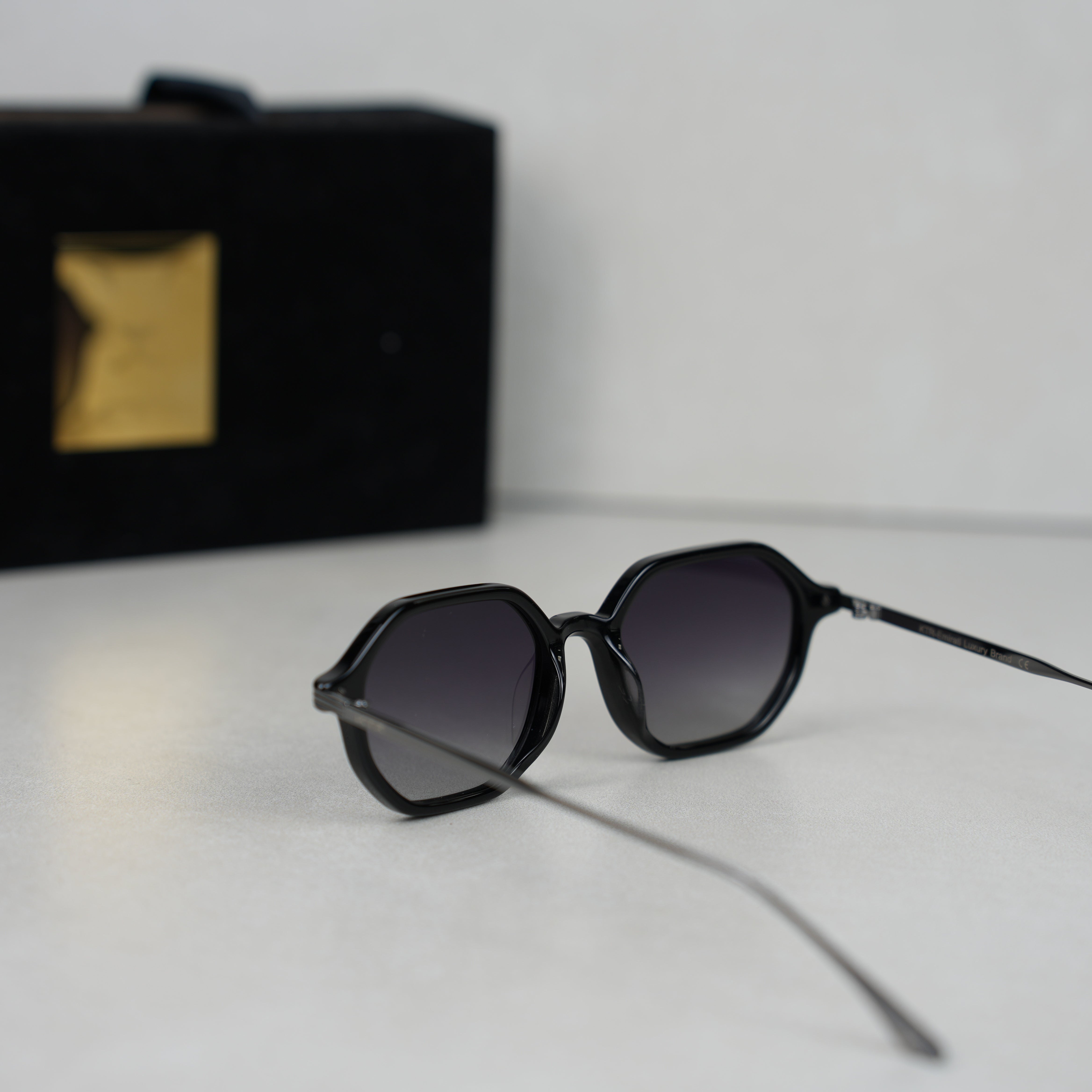 EXOTIC BLACK AJEEB .. اكزوتك بلاك عجيب