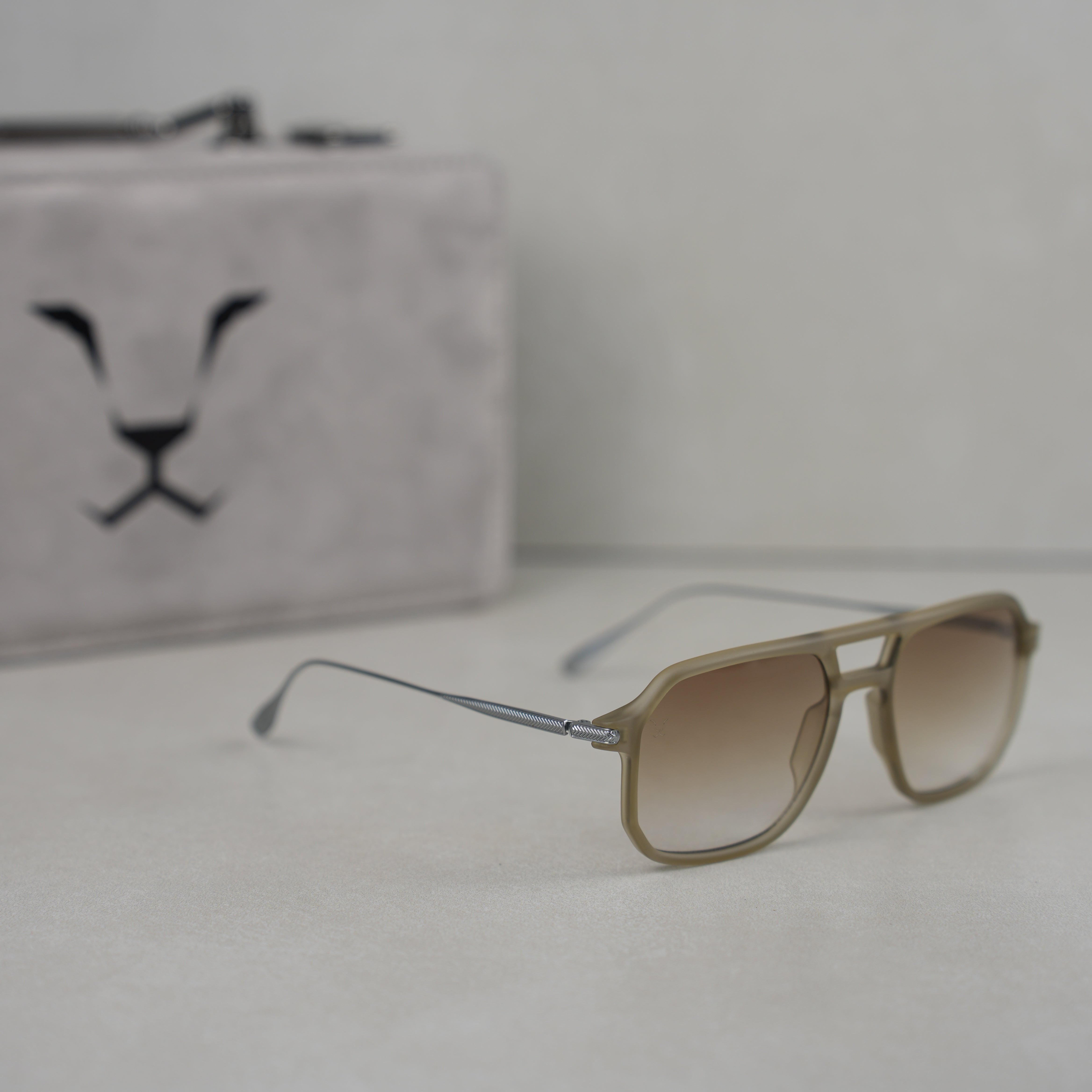 CLASSIC BROWN RAHEEB ( MATTE ) .. كلاسك براون رهيب