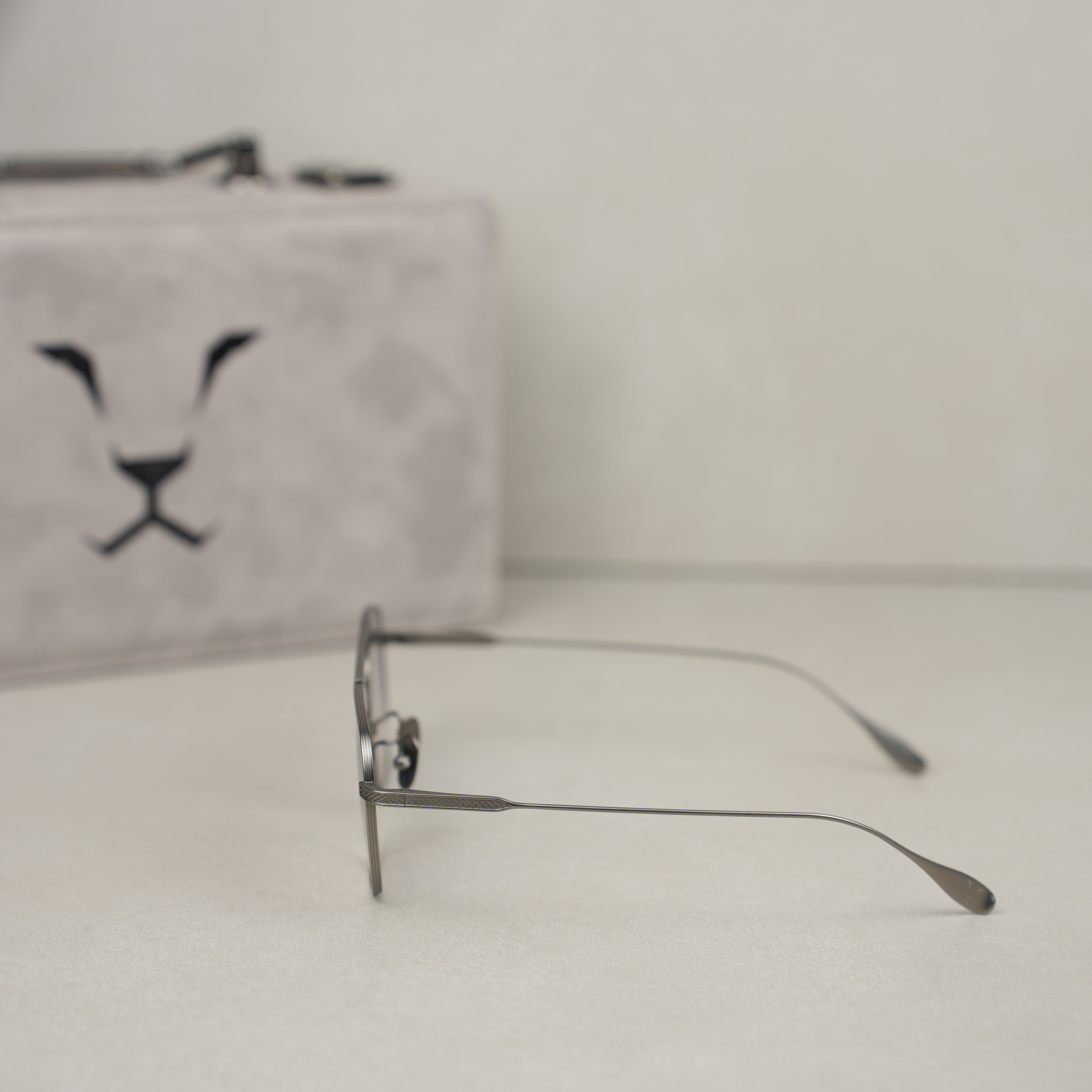 SHADOW STEEL KAHEEL .. شادو ستيل كحيل