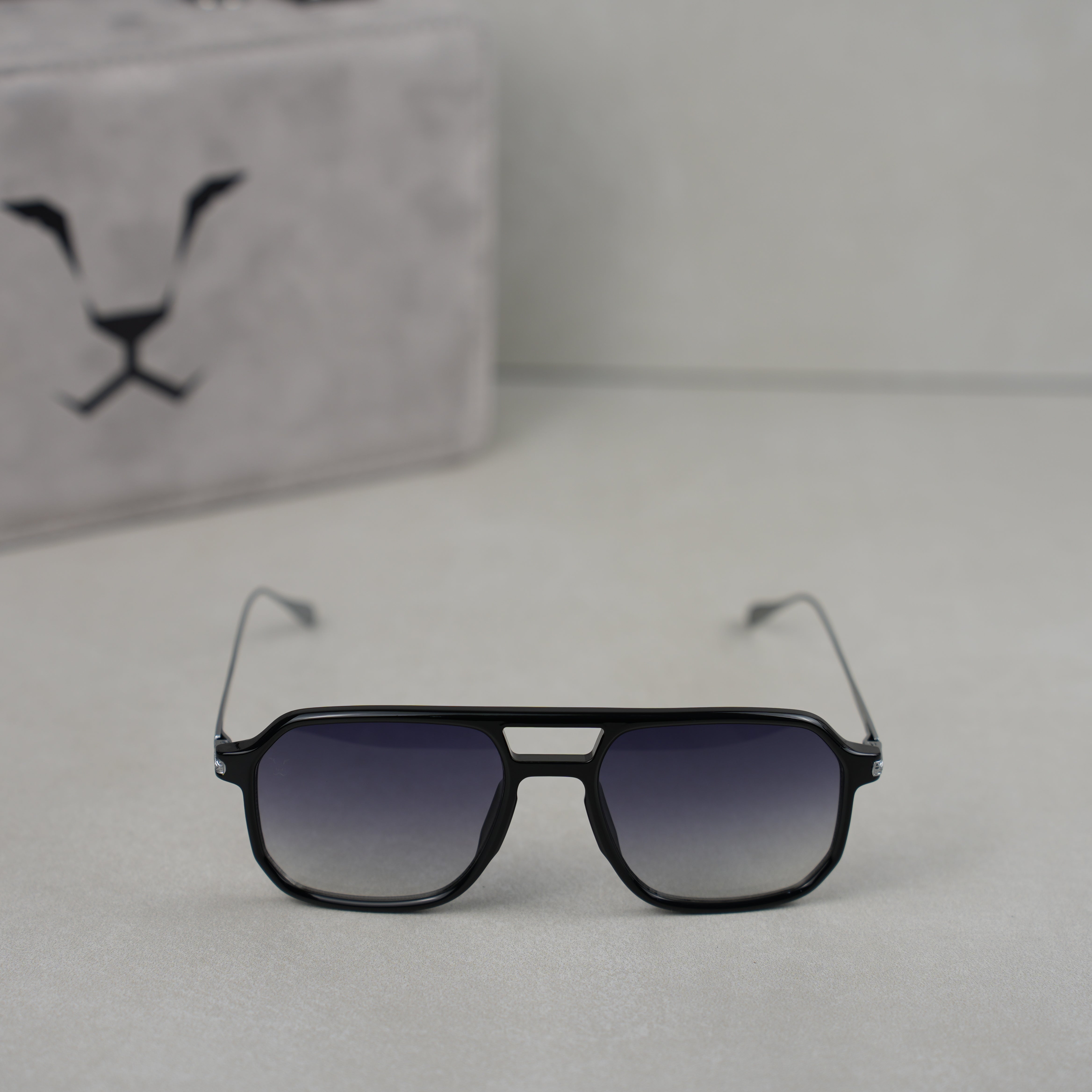 DARK KNIGHT RAHEEB ( GLOSSY ) .. دارك نايت رهيب