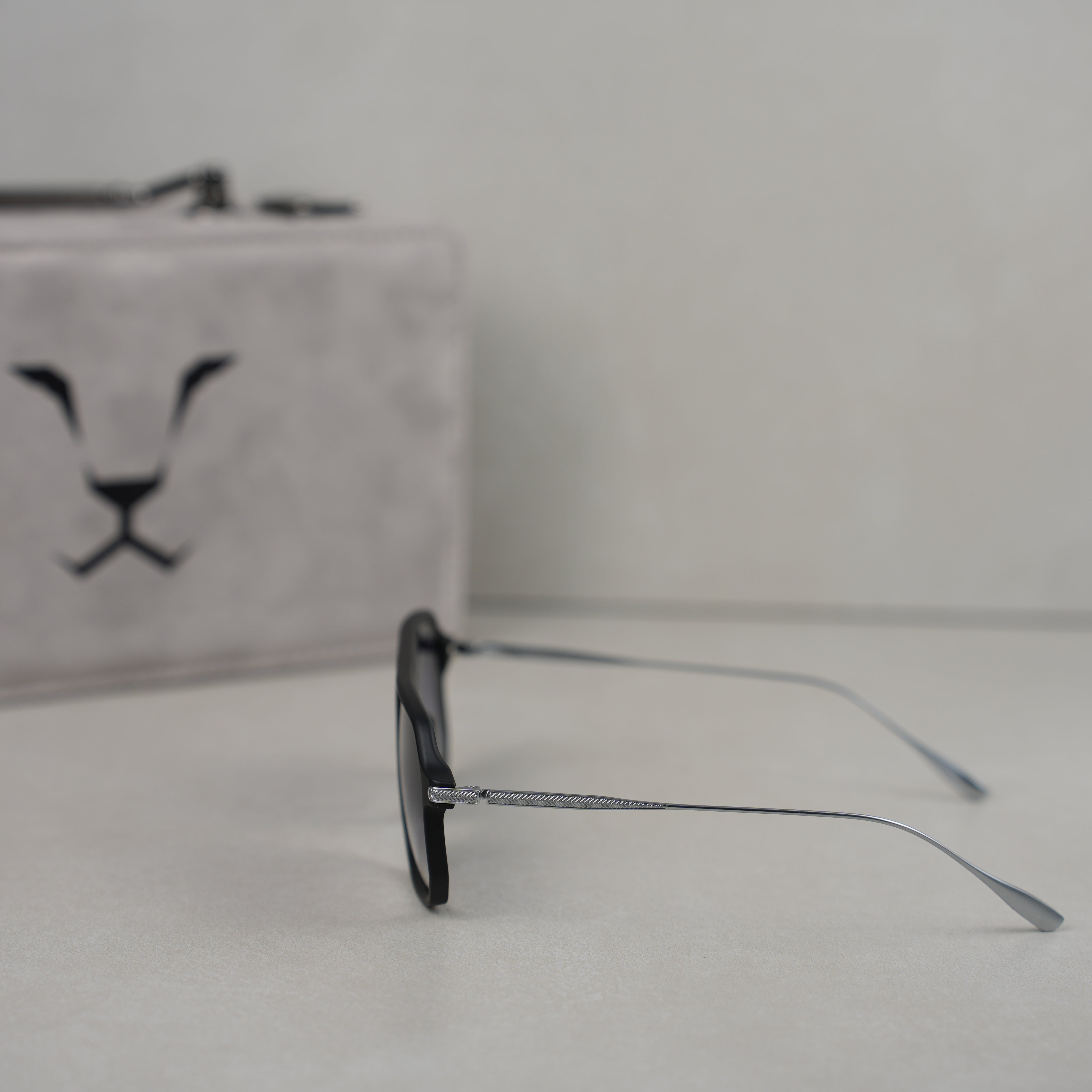 DARK KNIGHT RAHEEB ( MATTE ) .. دارك نايت رهيب