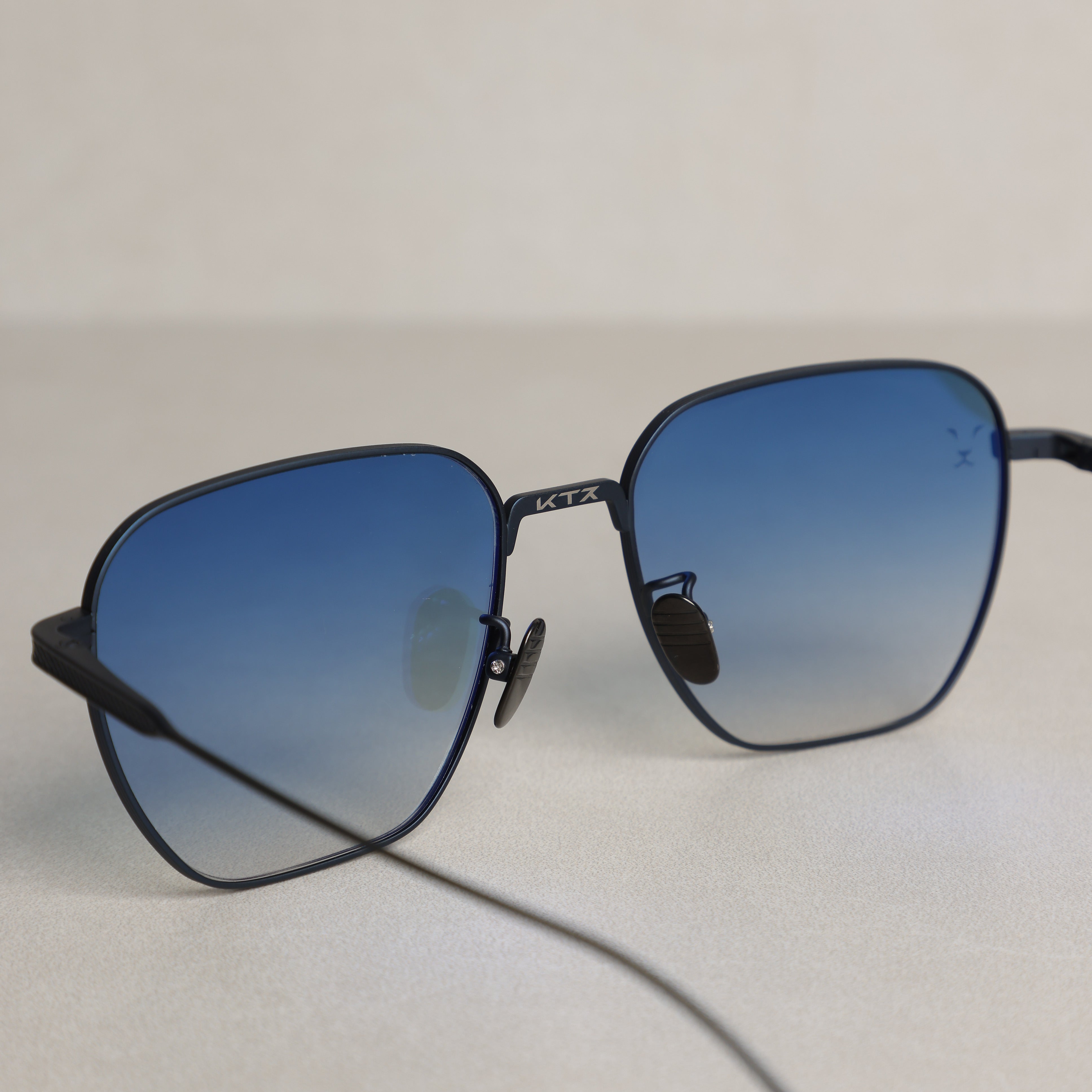 MAJESTIC BLUE - ORIGINAL .. مجستك بلو - اصيل