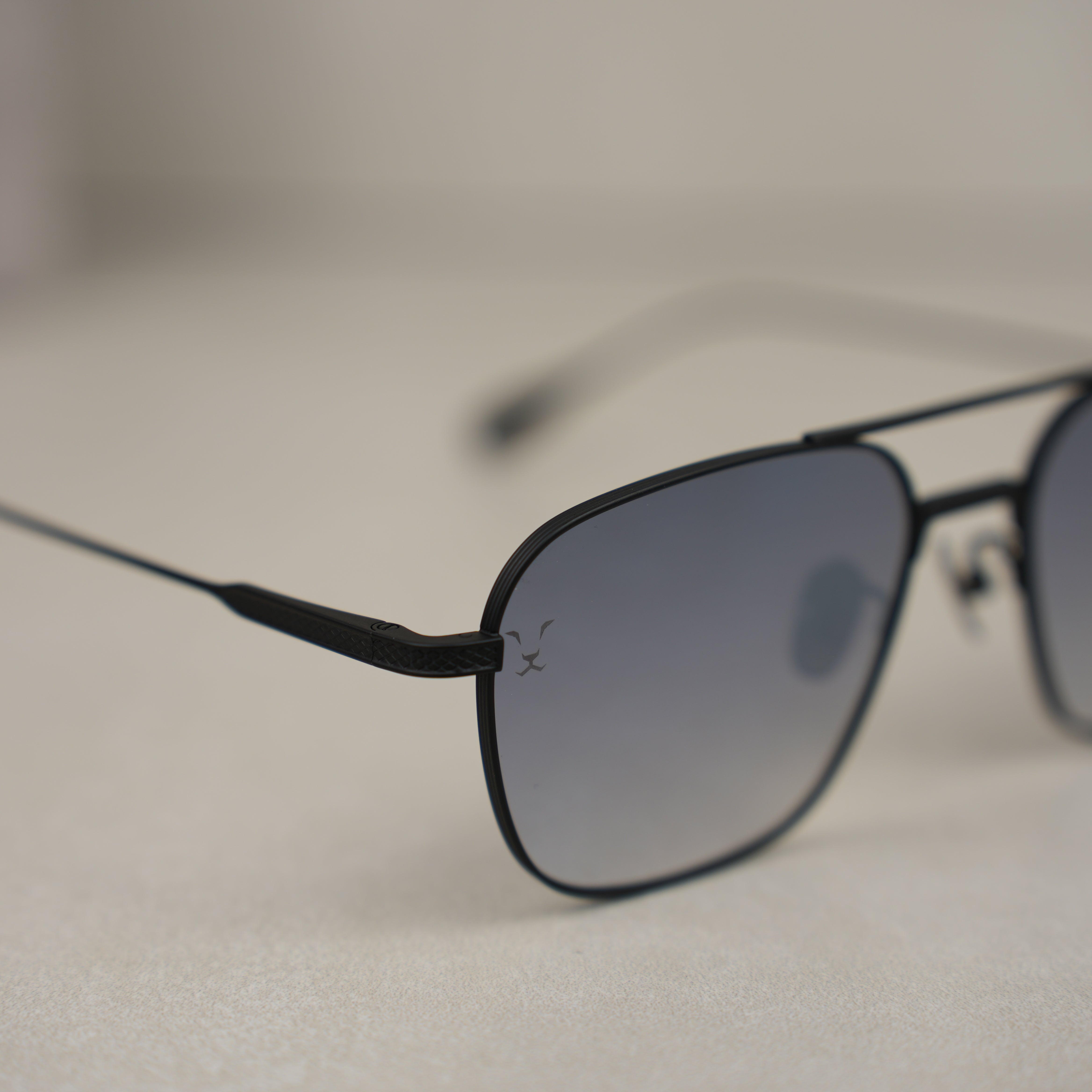 EXOTIC BLACK KAHEEL .. اكزوتك بلاك كحيل