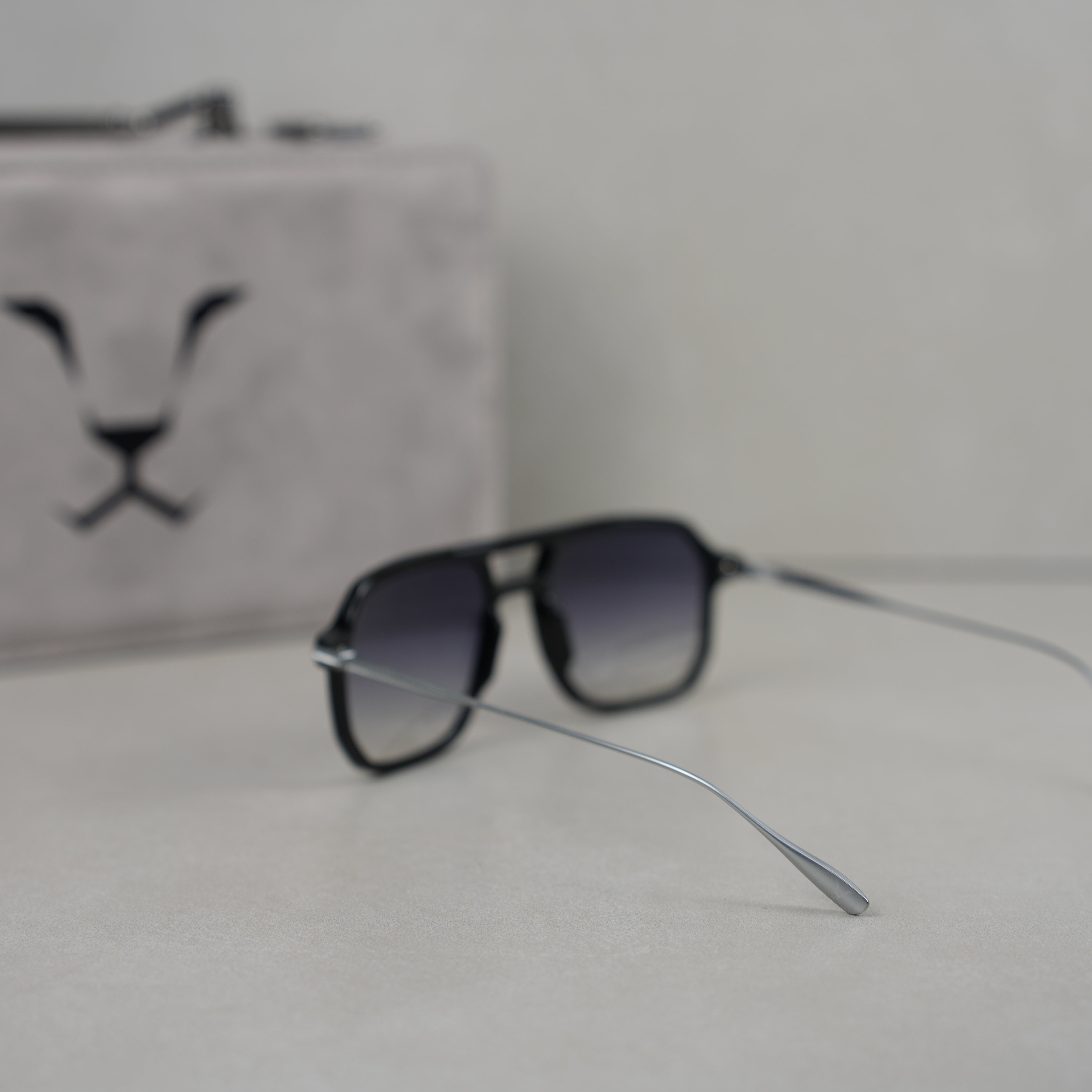 DARK KNIGHT RAHEEB ( GLOSSY ) .. دارك نايت رهيب